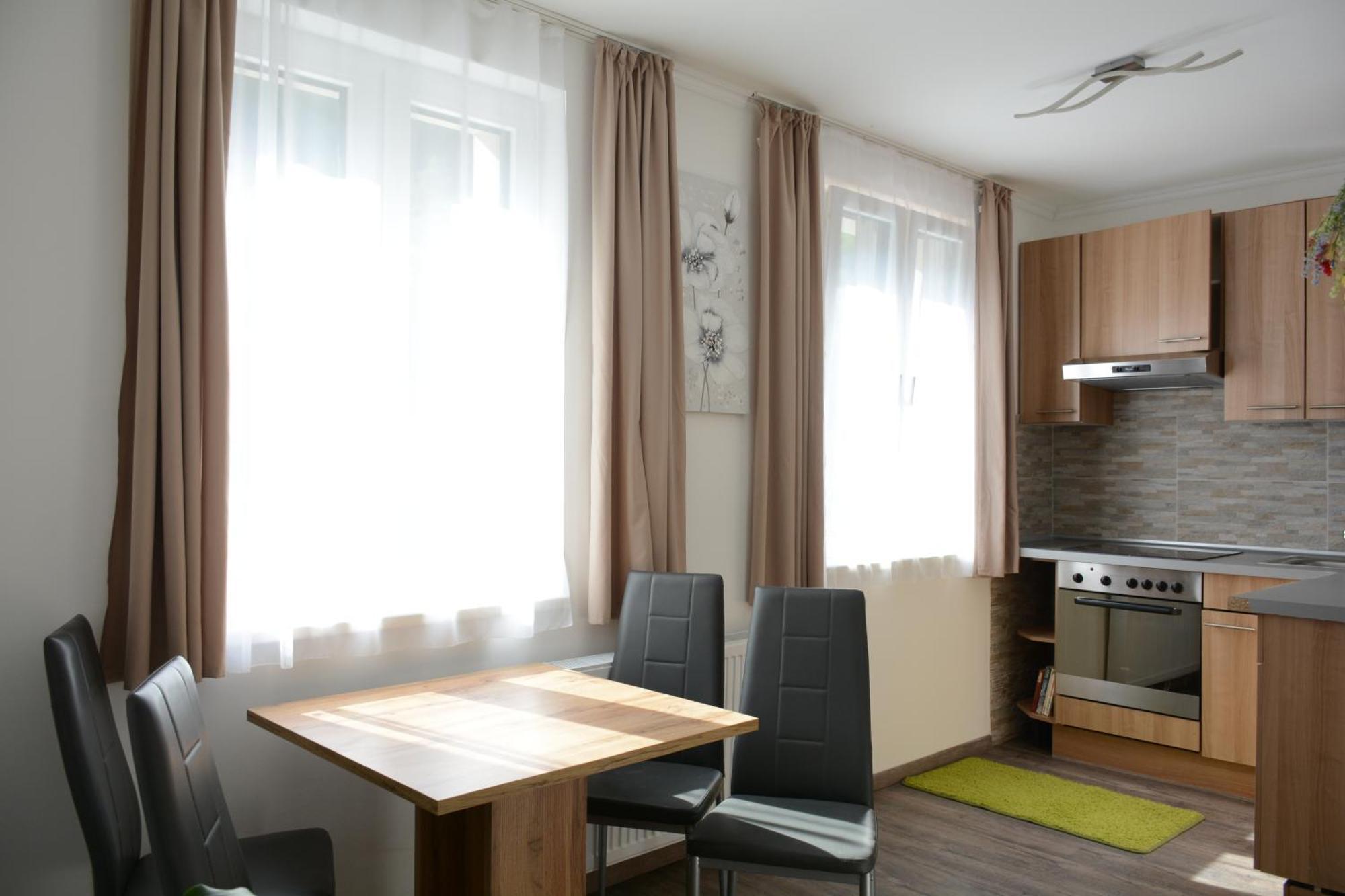קרמס אן דר דונאו Gaestehaus Coco מראה חיצוני תמונה